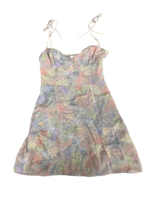 Dress Casual Short By Wilfred In Floral Print, Size: S